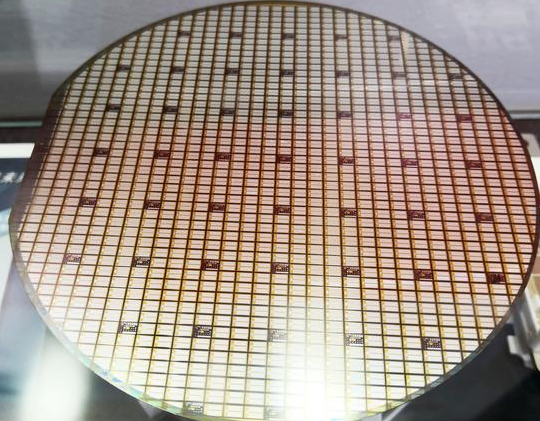 2025年中国半导体碳化硅行业发展分析及
碳化硅芯片清洗介绍